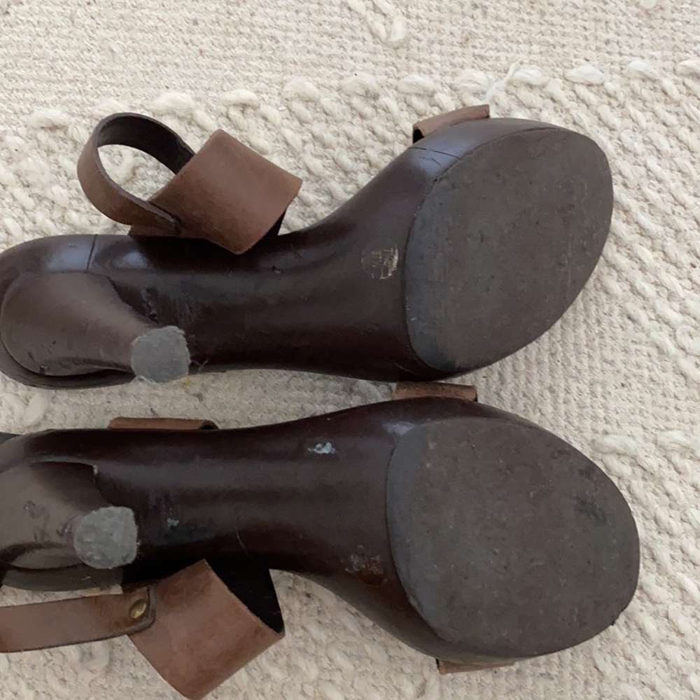 Bcbg brown strappy 7.5 - Picture 8 of 9